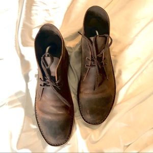 🥾 Clarks Brown Leather Chukka Boots Sz 10